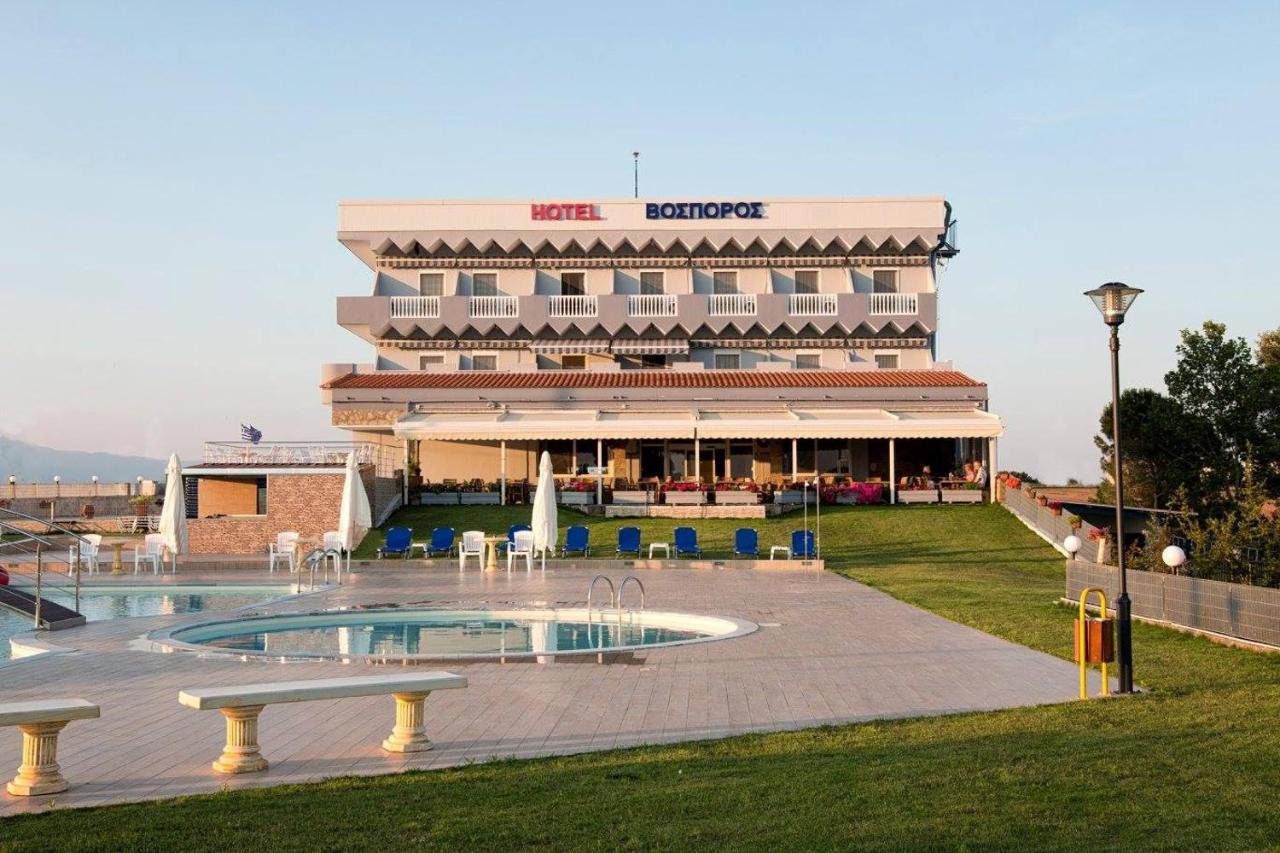 Vosporos Hotel Комотини Екстериор снимка