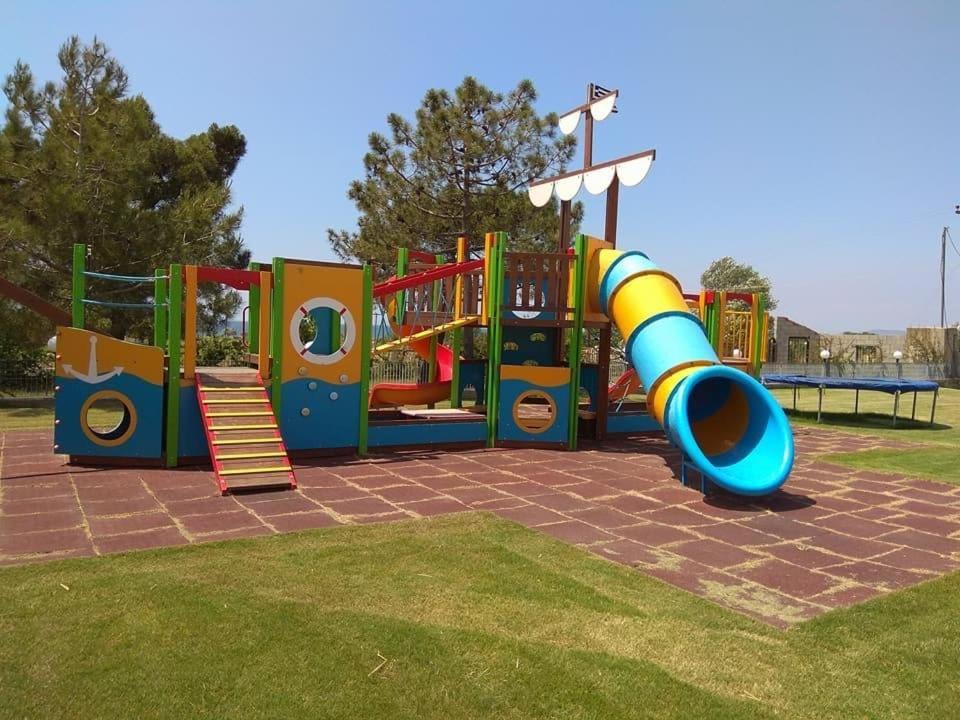 Vosporos Hotel Комотини Екстериор снимка