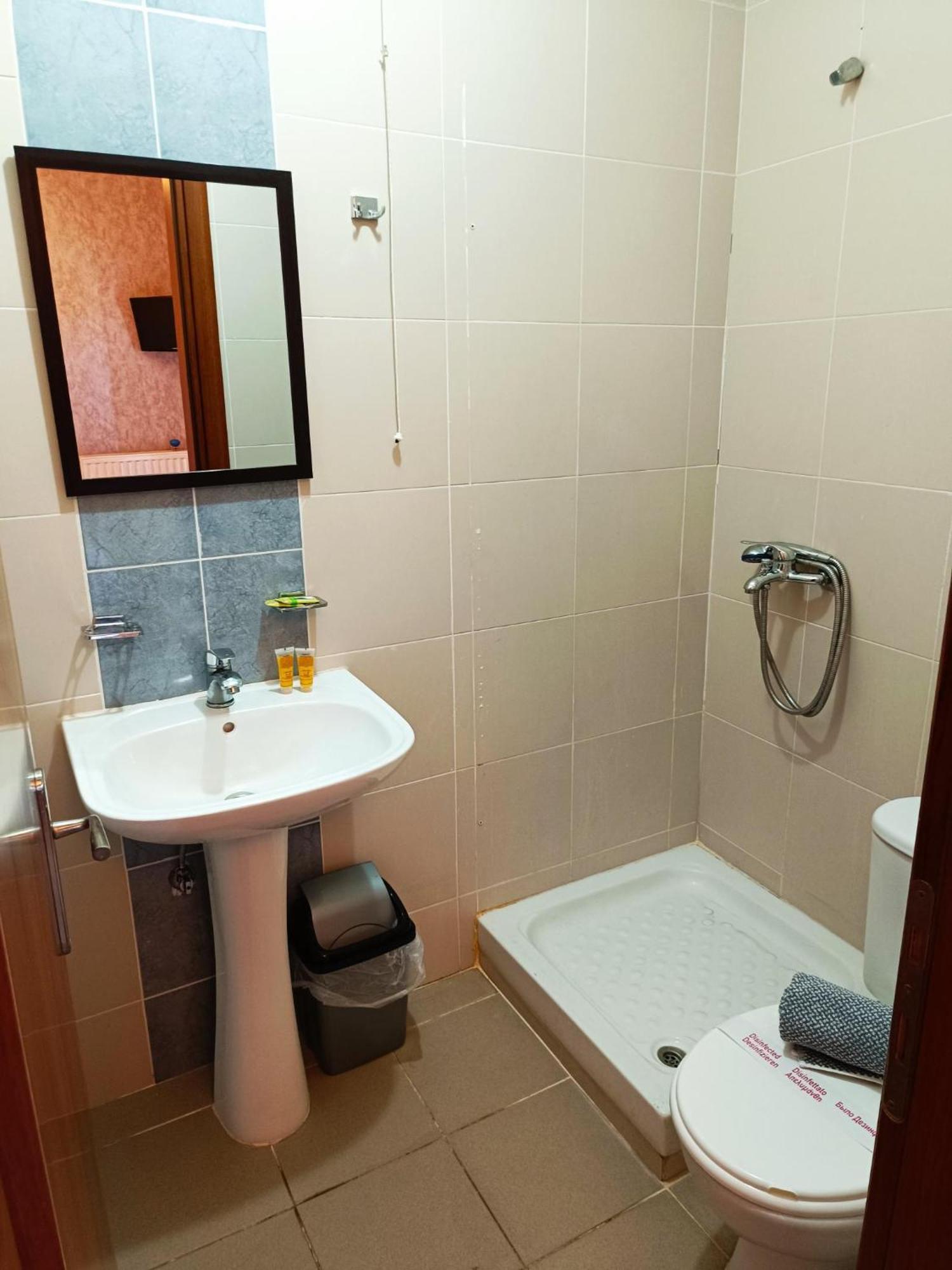 Vosporos Hotel Комотини Екстериор снимка