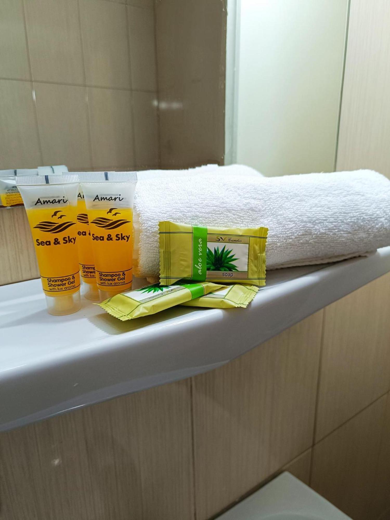 Vosporos Hotel Комотини Екстериор снимка